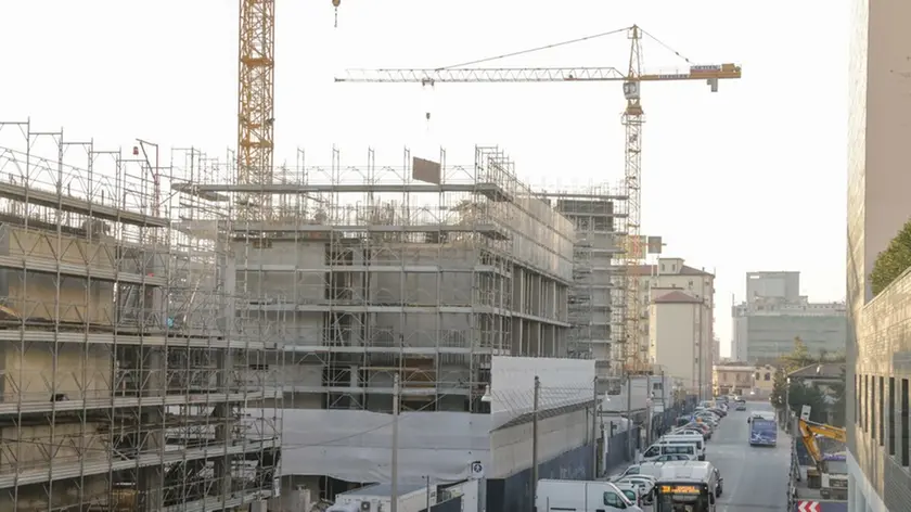 Cantieri in corso per la realzizazione di nuovi hotel nell'area della stazione di Mestre