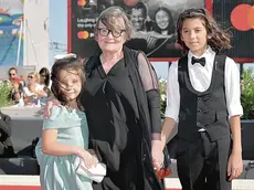 “Green Border”, la regista Agnieszka Holland con i due piccoli attori