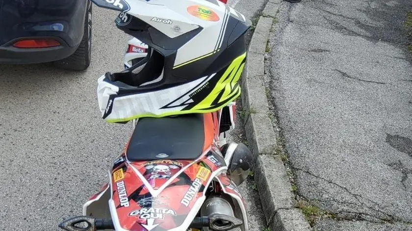 La moto su cui viaggiavano