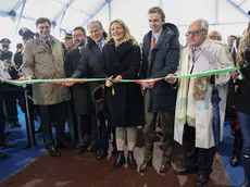 Innaugurazione Salone Nautico parco San Giuliano, Mestre. nella foto Zaccariotto al taglio del nastro.