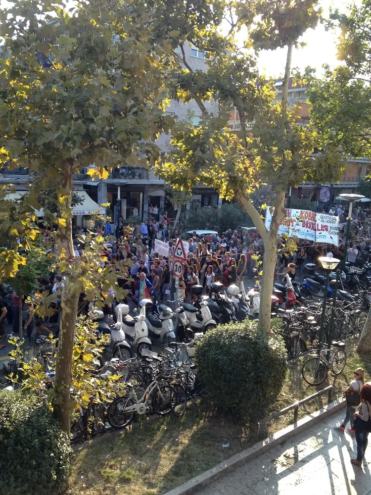 Un momento della marcia (foto Contino)