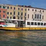 VENEZIA - VAPORETTO - UNA CORSA ALILAGUNA SUL CANAL GRANDE