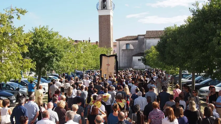 Lorenzo Porcile/Chiesa di Fossò / Funerale Aurora Maniero