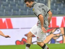 Alessandria's Riccardo Boccalon (R) scores the goal 1-2 during the Italian Cup quarter round soccer match Genoa Cfc vs Us Alessandria at Luigi Ferraris stadium in Genoa, Italy, 15 December 2015. ANSA/ LUCA ZENNARO