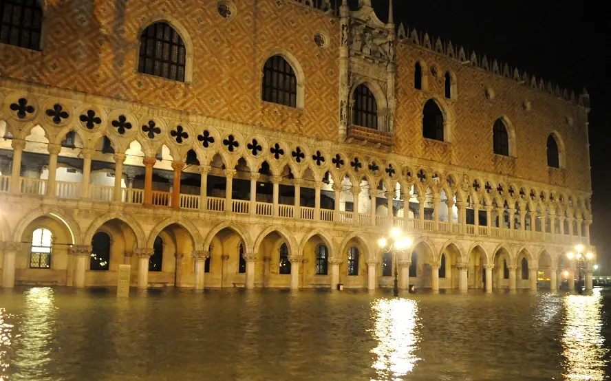 Interpress/M.Tagliapietra Venezia. Acqua alta in piazza San Marco