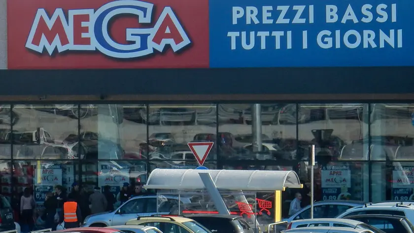 Maserà (PD), 15 novembre 2018. Apertura supermercato MEGA nell'area ex discoteca Station. Nella Foto: