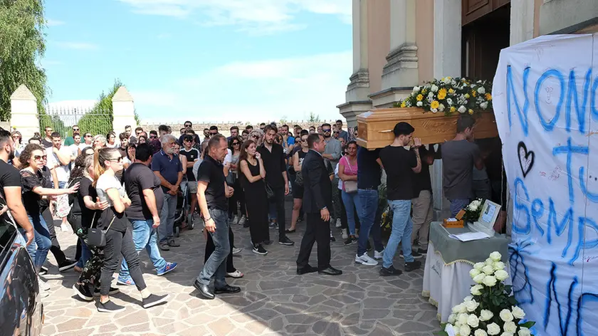 BELLUCO-FOTOPIRAN-PIOVE DI SACCO-FUNERALE MARCO COLETTA ARZERELLO