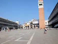 Interpress/Mazzega Morsego Venezia, 27.07.2013.- Caldo eccezzionale a Venezia Piazza San Marco deserta