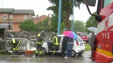 Uno dei tanti incidenti accaduti domenica nel Veneto orientale