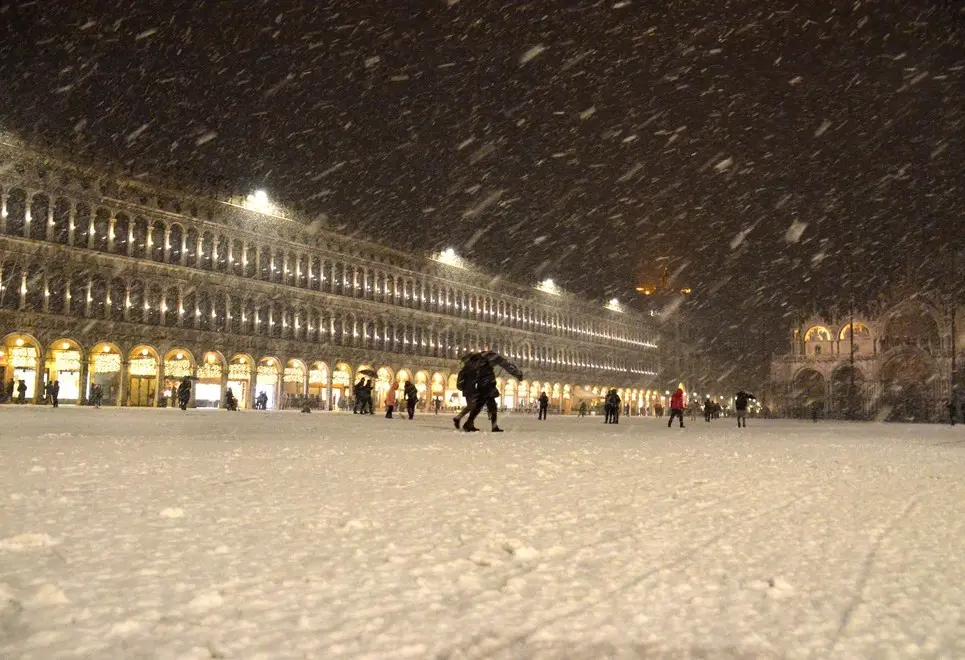 Interpress/Mazzega Venezia, 13.01.2017.- Neve a Venezia, San Marco