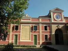 MIRANO: COSTITUZIONE VILLAGGIO GLOBALE: PARTE DI VILLA RESTAURATA ED ABITATA: 18/7/11 LIGHT IMAGE villaggio globale mirano