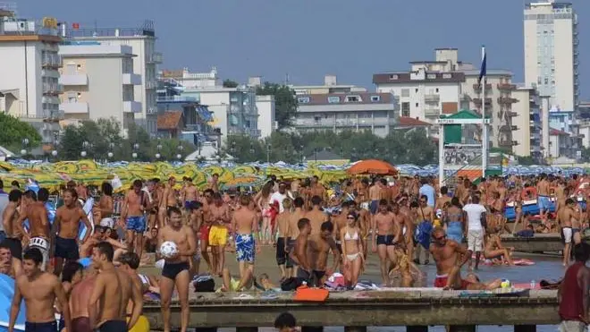 FOTO GAVAGNIN (14-08 ) JESOLO LIDO SPIAGGIA