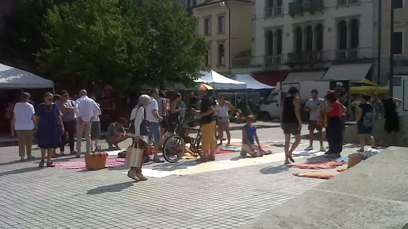 DE POLO - DINO TOMMASELLA - SAN DONA' DI PIAVE - FLASH MOB IN PIAZZA INDIPEDENZA