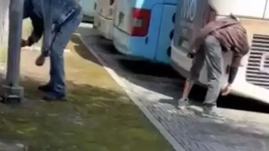 Due ragazzi in preda agli stupefacenti nel parcheggio degli autobus di San Donà