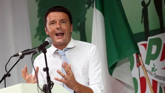 Il sindaco di Firenze, Matteo Renzi, partecipa alla festa del Partito Democratico di Bosco Albergati a Castelfranco Emilia (Modena), 07 agosto 2013. ANSA/ELISABETTA BARACCHI