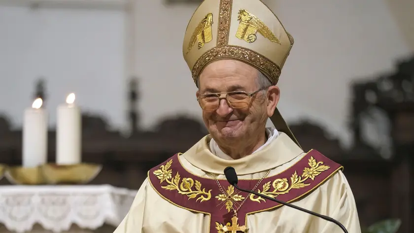 L'ex vescovo di Chioggia Adriano Tessarollo
