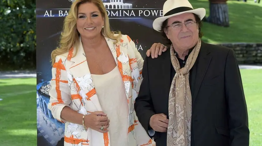 Foto Mario Cartelli/LaPresse.20/05/2015 Roma- Italia.spettacolo.Photocall con Al Bano e Romina Power che hanno presentato alla stampa il loro prossimo concerto che si terrà all'arena di Verona. Nel corso del photocall sono stati festeggiati i 72 anni di Al Bano. Terrazza dell'Hotel Cavalieri Hilton, Via Cadlolo Roma - Italia..Nella foto: Romina Power e Al Bano.