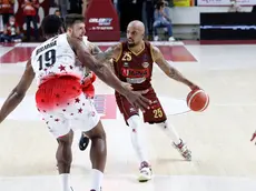 Un'azione della partita della Reyer contrlo l'Olimpia Milano. Foto Porcile