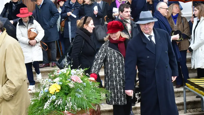 Un momento del funerale a Venezia di Jerome Zieseniss, presidente del Comité Francais pour la Sauvegarde de Venise