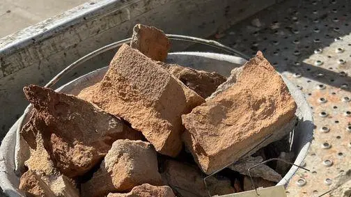 Parte dei calcinacci caduti