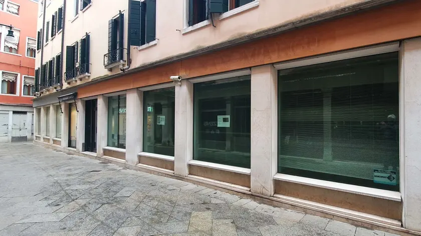 L'ex filiale del Banco San Marco, in Campo San Martin, diventerà lo store di Ovs