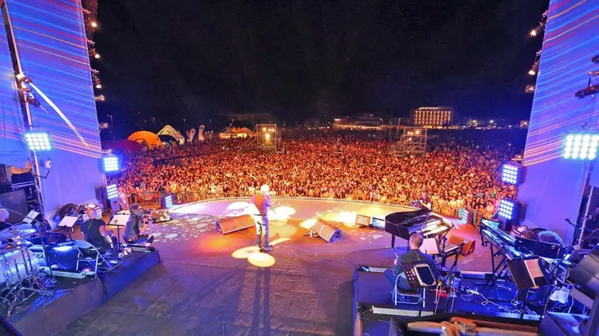 LAMANTEA - DINO TOMMASELLA - CAORLE - FESTIVAL SHOW
