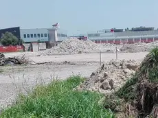 COLUCCI - DINO TOMMASELLA - SAN DONA' - IL CANTIERE DOPO LA DEMOLIZIONE DELL'EX DITTA "POLLO PIAVE"