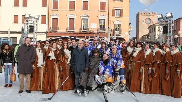 Carnevale 2013; volo dell'asino a Mestre