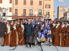 Carnevale 2013; volo dell'asino a Mestre