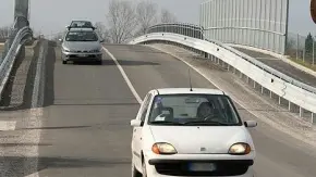 Il cavalcavia in via delle Motte che salta il Passante a Martellago