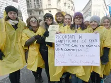 CARRAI - PROTESTA COMMESSE PIAZZA GARIBALDI