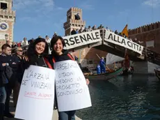 PELLIANI INTERPRESS/TGLIPIETRA.14.10.12.- MANIFESTAZIONE PER RICONQUISTARE L'ARSENALE