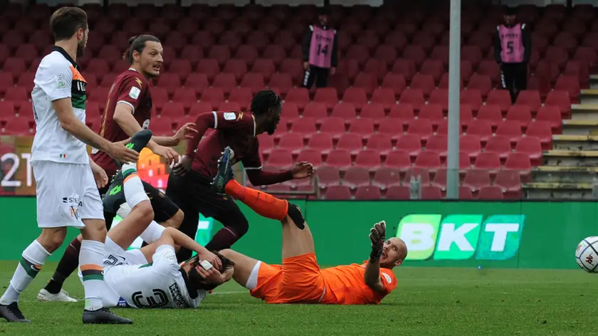 barsotti foto er salernitana venezia secondo gol gondo