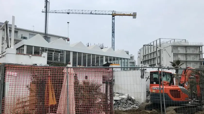 DE POLO - TOMMASELLA - CAORLE - LAVORI BAGNI ALLA CONCHIGLIA