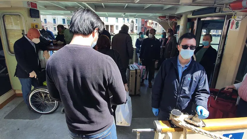 Un marinaio dell’Actv: l’azienda cerca nuove figure da poter inserire in organico