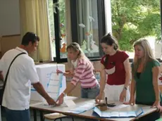 Un seggio elettorale alla scuola elementare Todaro di Chioggia uno dei nove Comuni interessati dalle elezioni amministrative