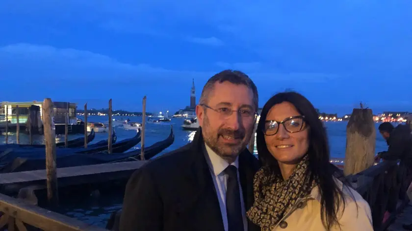 Gianluca Forcolin e Francesca Simiele durante una romantica gita a Venezia