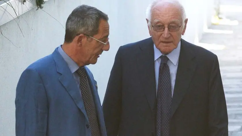 Giovanni Mazzacurati, a destra, con l'avvocato Giovanni Battista Tomaioli
