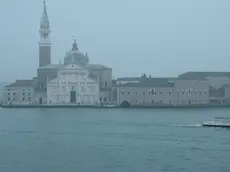 Foto di scena fornita dall'ufficio stampa di 'Molecole', docufilm di Andrea Segre in preapertura alla 77/a Mostra Internazionale d'Arte Cinematografica (2-12 settembre) e in sala dal 3 settembre con Zalab Film in collaborazione con Lucky Red, Venezia, 1 settembre 2020. ANSA/UFFICIO STAMPA +++++ ANSA PROVIDES ACCESS TO THIS HANDOUT PHOTO TO BE USED SOLELY TO ILLUSTRATE NEWS REPORTING OR COMMENTARY ON THE FACTS OR EVENTS DEPICTED IN THIS IMAGE; NO ARCHIVING; NO LICENSING +++