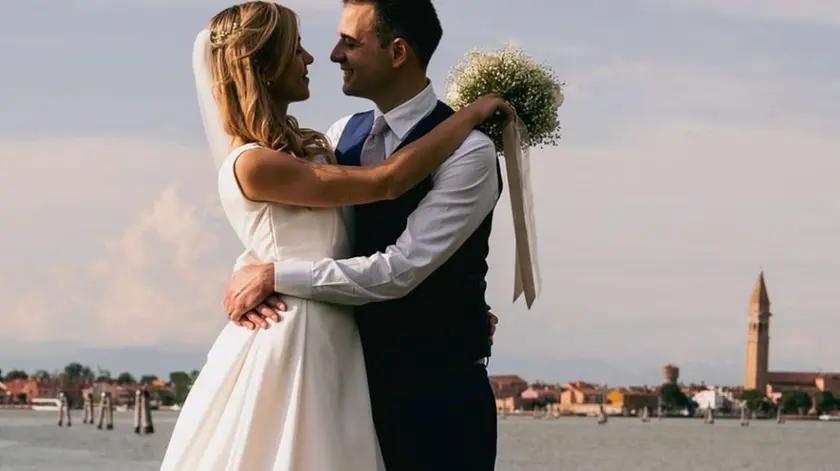 Gli sposi Simone Venturini e Carolina Fullin