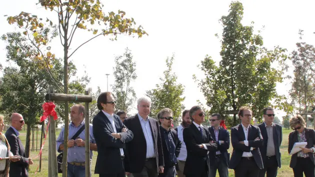 Inaugurazione dell'arboreto della Nuova Venezia al parco San Giuliano per celebrare i 30 anni dalla fondazione del quotidiano