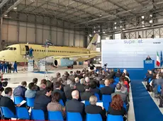 La presentazione del primo Superjet arrivato a Tessera nel 2012