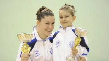 PROMETTENTI. Samantha e Angela Vienna