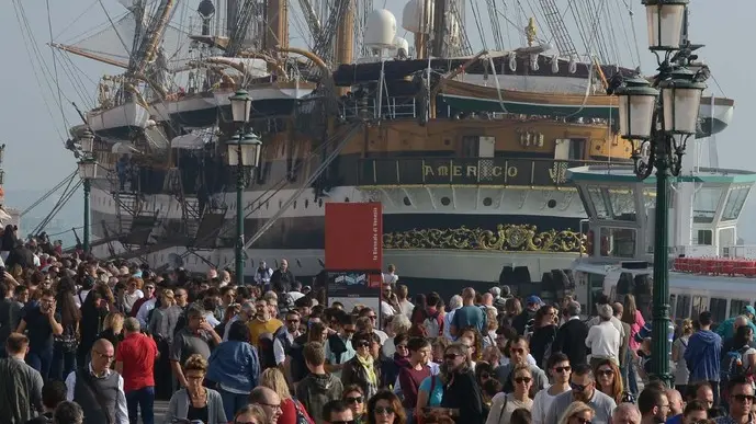 Interpress/M.Tagliapietra Venezia 14.10.2017.- Coda eccezionale per visitare l'Amerigo Vespucci.