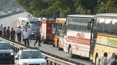 La zona in cui è avvenuto lo scontro fra l’auto e il bus