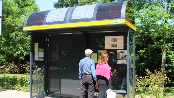 Inaugurazione della pensilina con pannelli fotovoltaici realizzata da PMV al capolinea del bus n.12 di via Tevere a Mestre