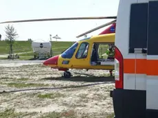 DINELLO - DINO TOMMASELLA - CAORLE - INTERVENTO DELL'ELICOTTERO E AMBULANZA IN LOCALITA' BRUSSA DI CAORLE