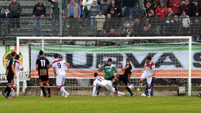 INTERPRESS/TAGLIAPIETRA. 03.11.2013. CALCIO. UNIONE VENEZIA-REGGIANA. GOL DEL REGGIANA