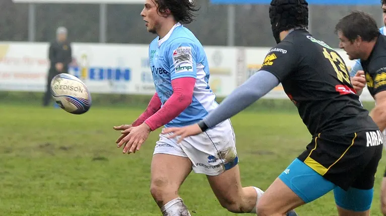 (CRUCCU) SAN DONA' DI PIAVE 15/12/2012 MATTEO BOEM.M-THREE RUGBY (MAGLIA AZZURRA) VS VIADANA.N¡10 BACCHIN ENRICO (M-THREE)..