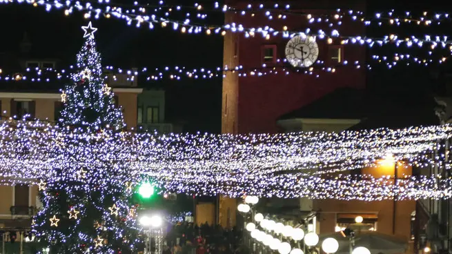 Foto Agenzia Candussi/ Morsego/ Mestre/Panoramica di Piazza Ferretto con le luci natalizie